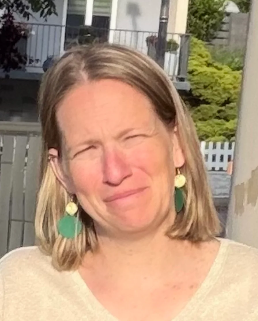 Anne DOBUCKI
